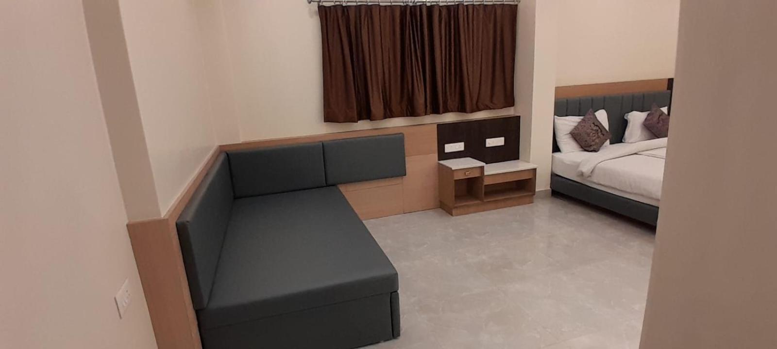 Banaras Haveli 3*
